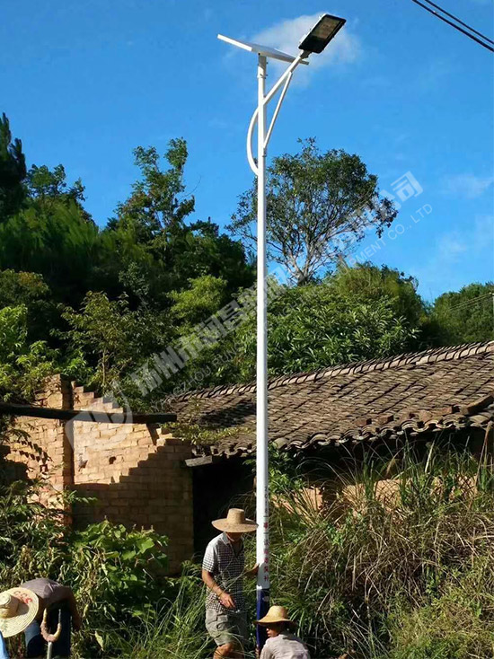太陽(yáng)能路燈